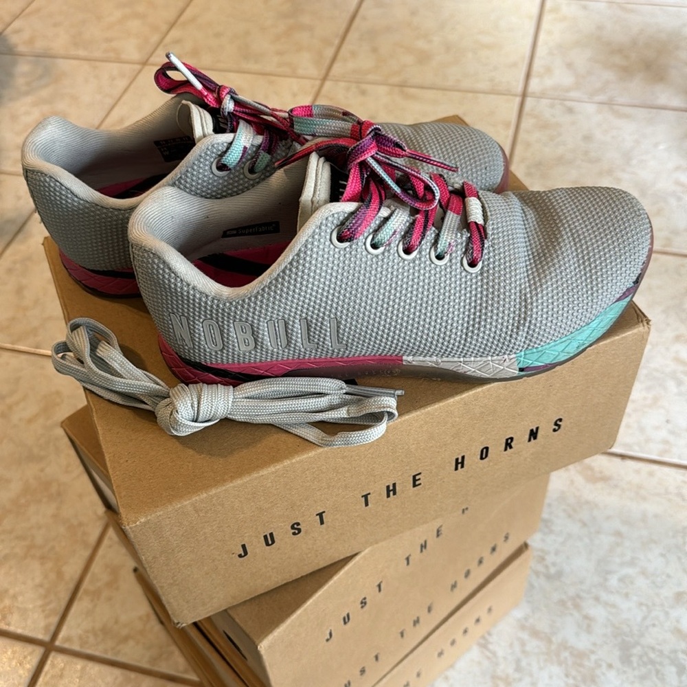 NOBULL Arctic Lightning 7.5 Women's Outwork Athletic Training Shoe 👟